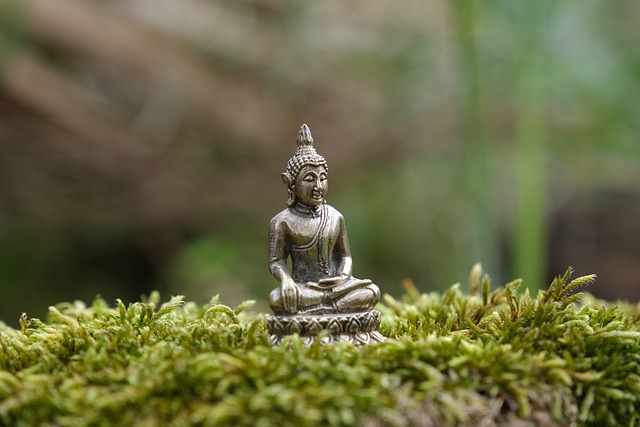7 Vastu-Approved Places To Keep A Buddha Statue In Your Home For Good Luck And Prosperity