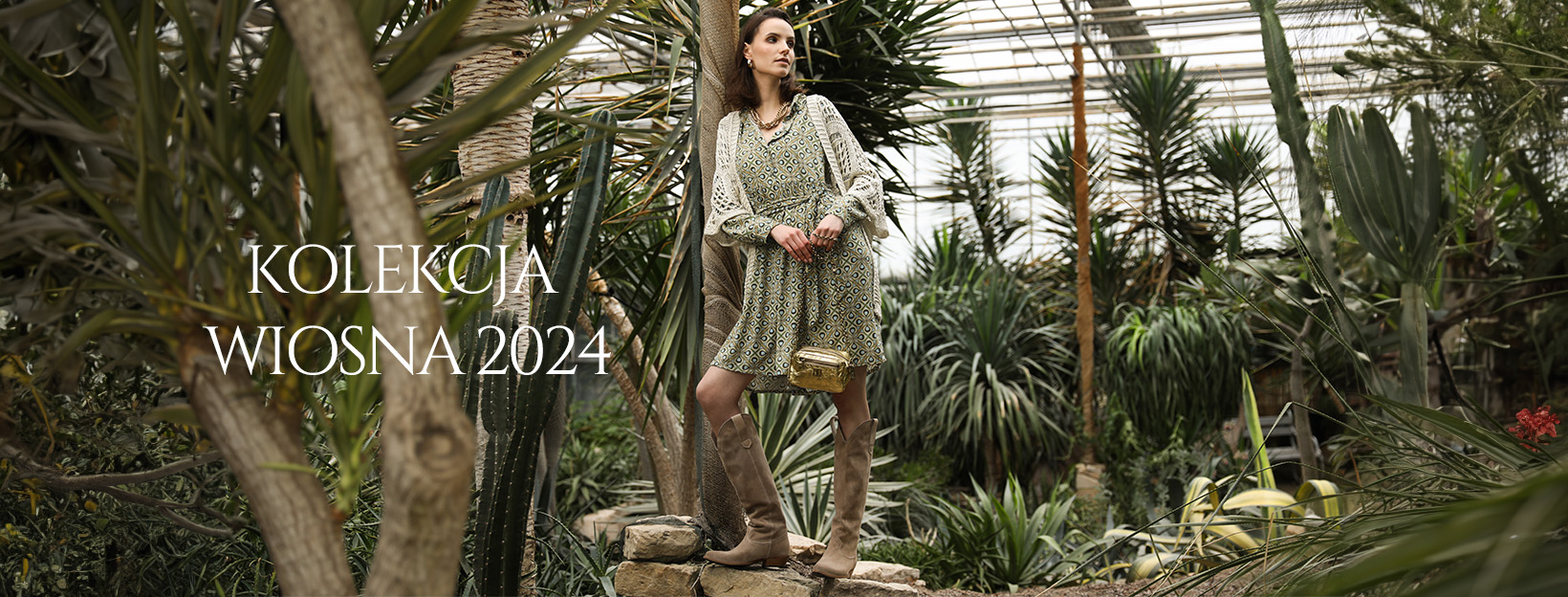Kick Up Your Style Quotient with Venezia: Your One-Stop Shop for Trendy Footwear in Poland