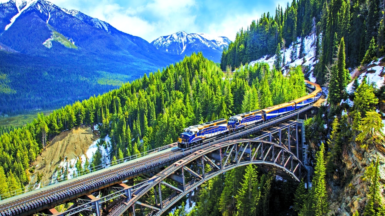 How to Plan a Rocky Mountaineer Adventure in Canada: Routes, Packages & Booking Tips