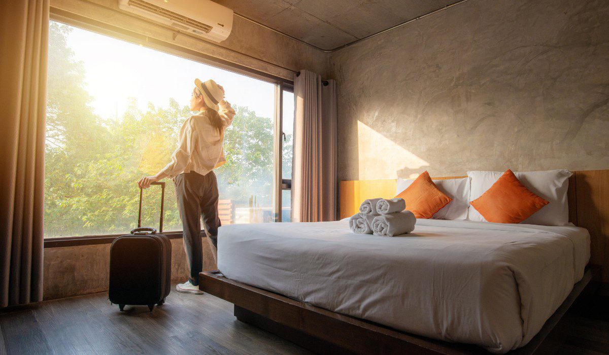 Hotels That Redefine Comfort: Where Design, Service & Experience Come Together
